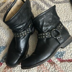 Frye Women’s Philip Studded Harness Boots. Black size 6.5